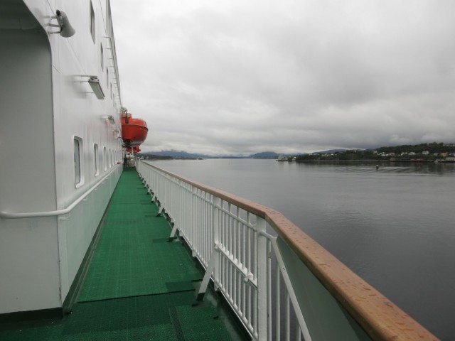 Hurtigruten_2015-06-18_09-17